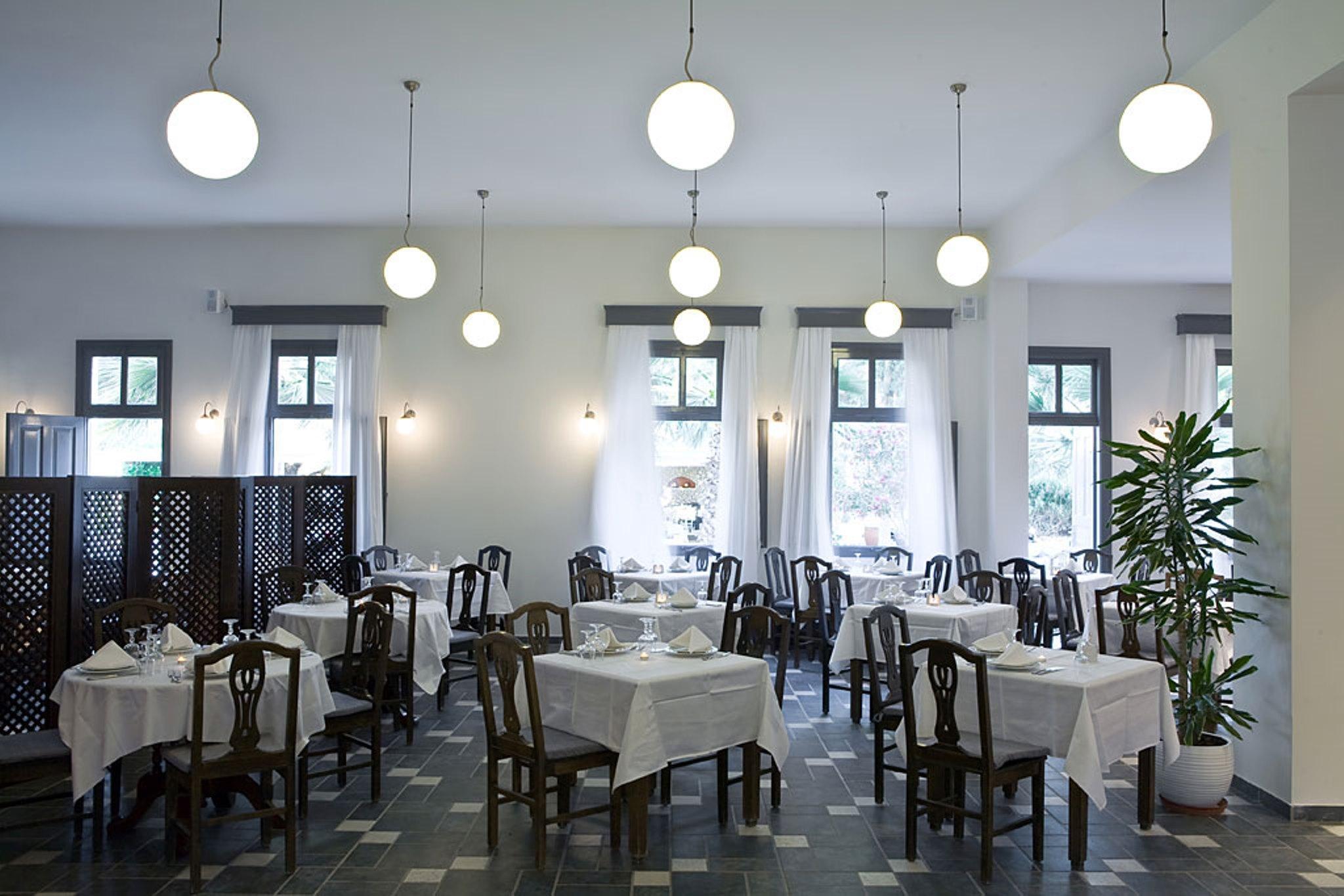 Rose Bay Отель 4*