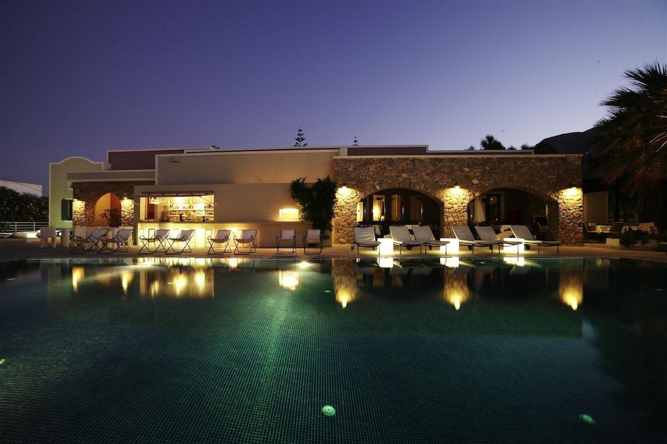 Отель Rose Bay 4*
